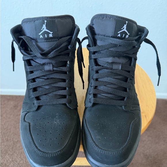 Air Jordan Black 1 mid Sneakers - Picture 3 of 8